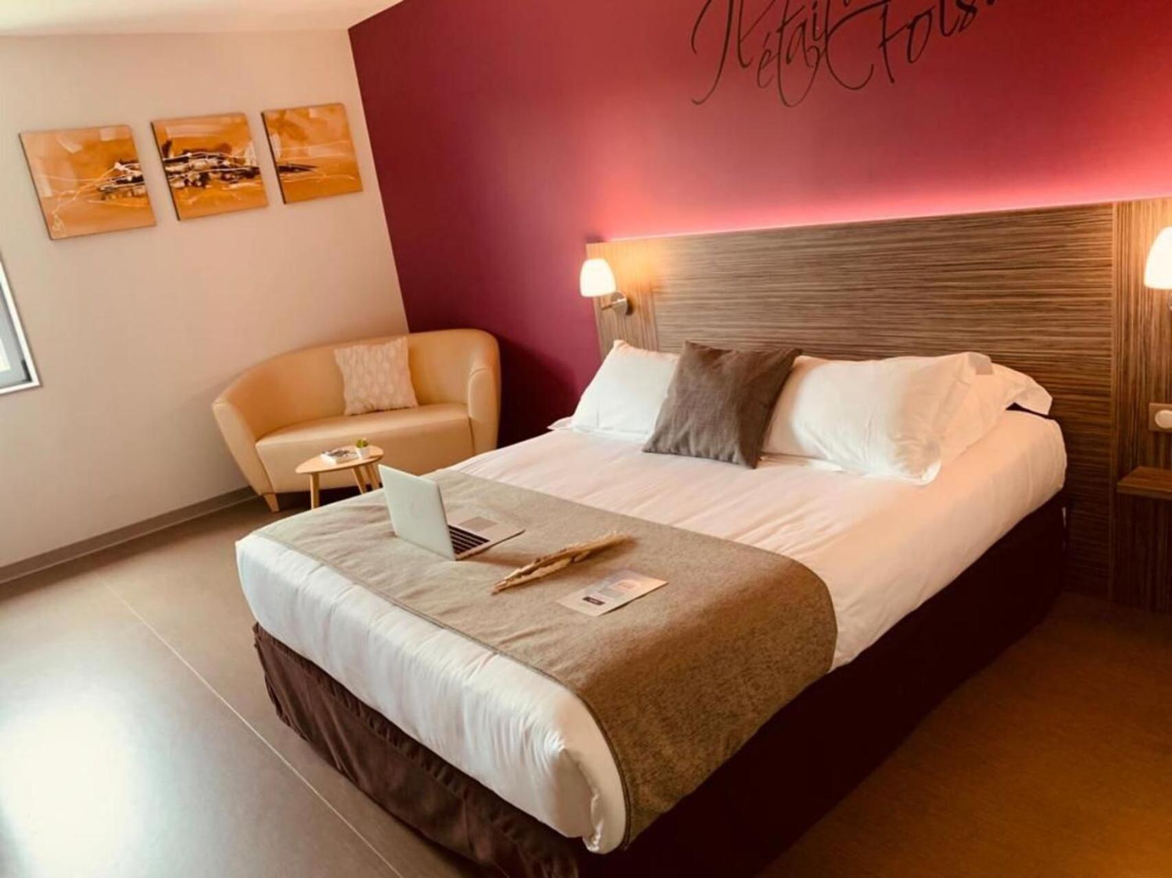 Kyriad Saint Chely D'Apcher - Aire De La Lozere Albaret-Sainte-Marie Ngoại thất bức ảnh
